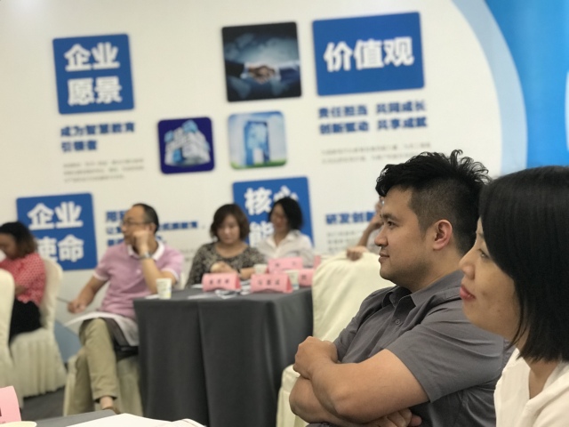 1534129409912962.jpg f7e0cbbfe4b2e76fbf59725d68dbcdc9-sz_1931026.jpg